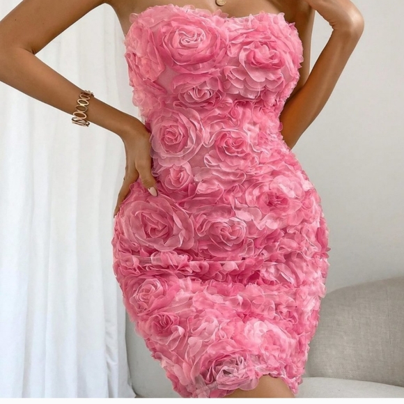 NWOT Pink Preppy Womens Floral Appliques Tube Bodycon Dress - Picture 4 of 4